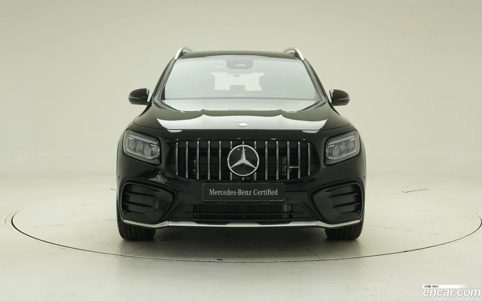 Mercedes-Benz GLB-Class AMG GLB35 4MATIC 2025 — thumbnail 3