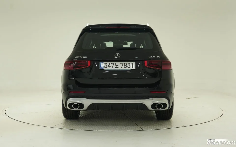 Mercedes-Benz GLB-Class AMG GLB35 4MATIC 2025 — thumbnail 4