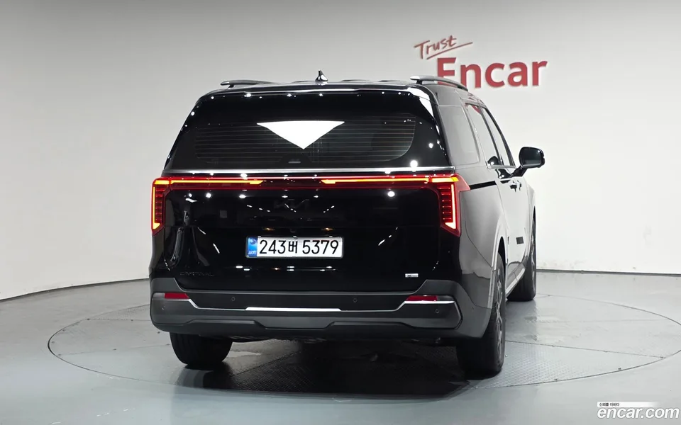 Kia Carnival 9 X Line 2025 — thumbnail 4