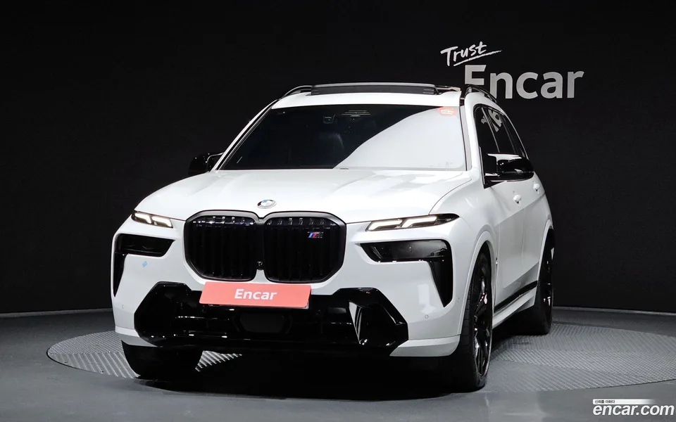 BMW X7 M60i xDrive M 6 2025 — thumbnail 3