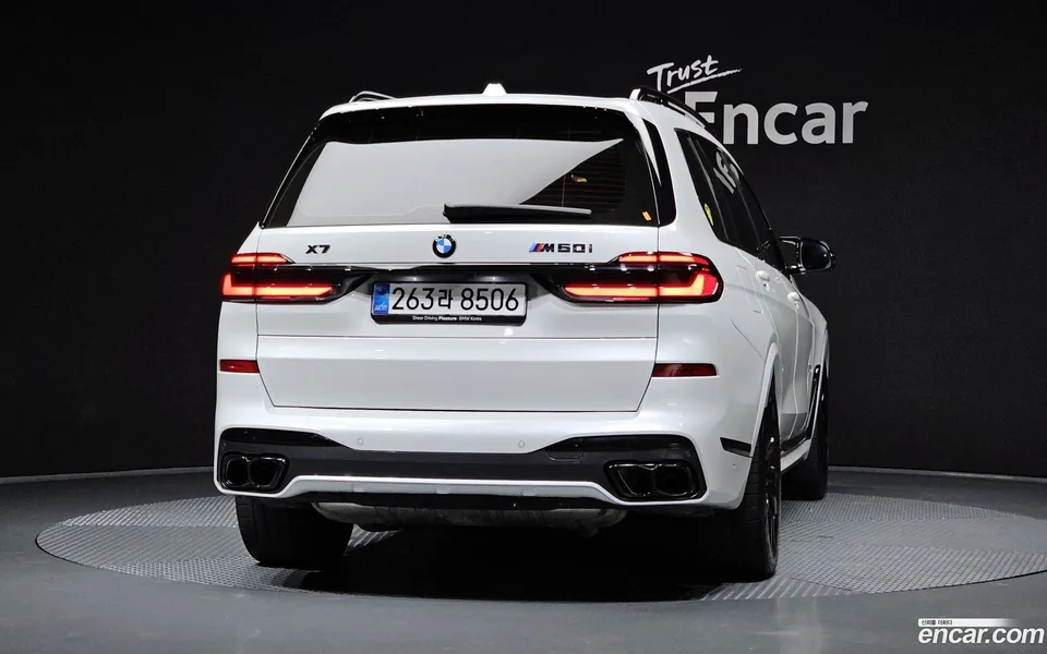 BMW X7 M60i xDrive M 6 2025 — thumbnail 4