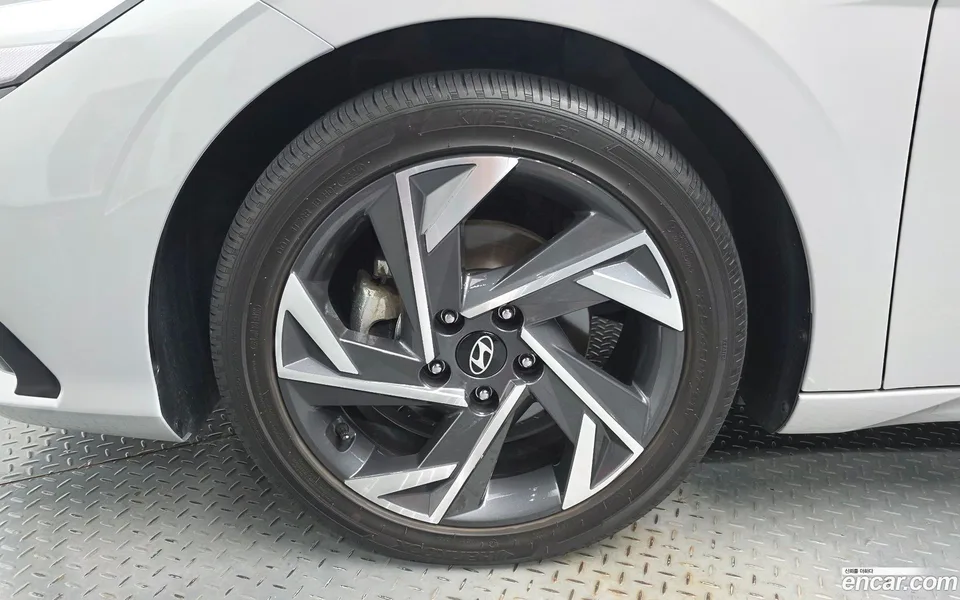 Hyundai Avante CN7 1.6 2024 — thumbnail 2