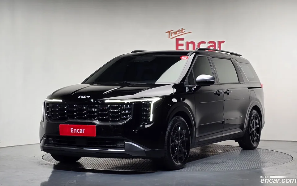 Kia Carnival 9 2025 — photo 1, buy with delivery to Moscow