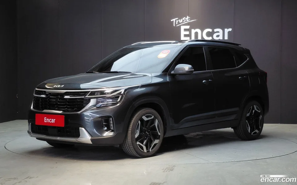 Kia Seltos 1.6 2WD 2022 — photo 1, buy with delivery to Moscow