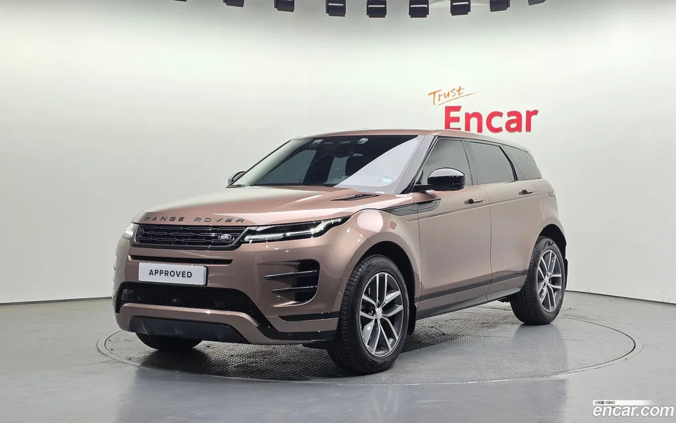 Land Rover Range Rover Evoque P250 SE 2026 — photo 1, buy with delivery to Moscow