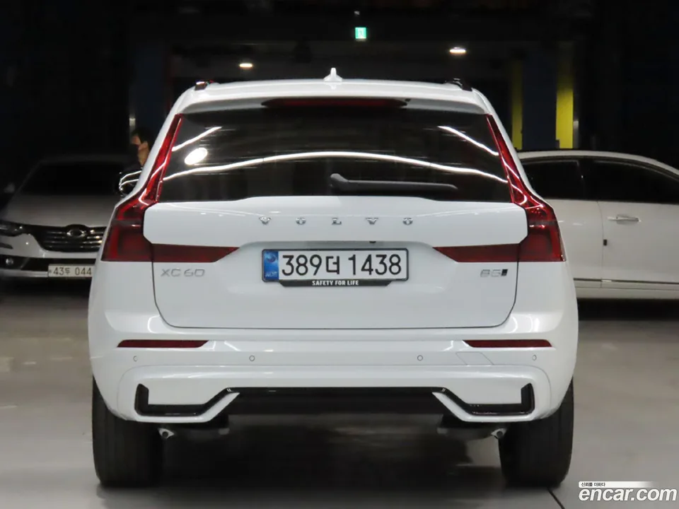 Volvo XC60 B5 2026 — thumbnail 4