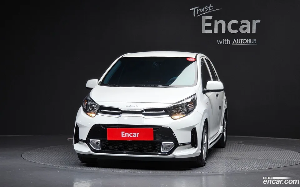 Kia Morning Urban 2023 — thumbnail 3