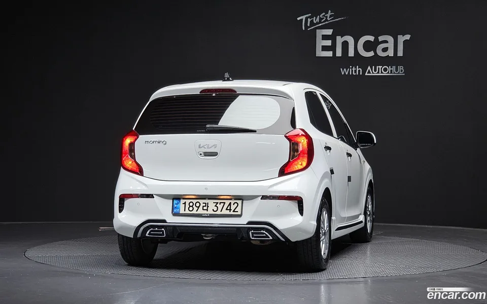 Kia Morning Urban 2023 — thumbnail 4