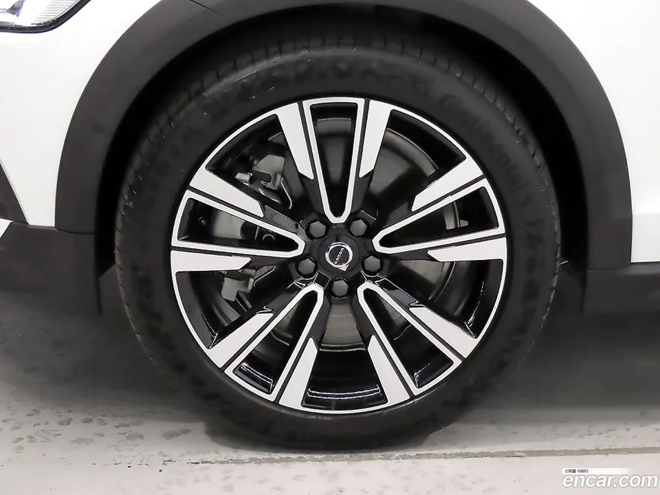 Volvo V60 Cross Country B5 AWD 2026 — thumbnail 5