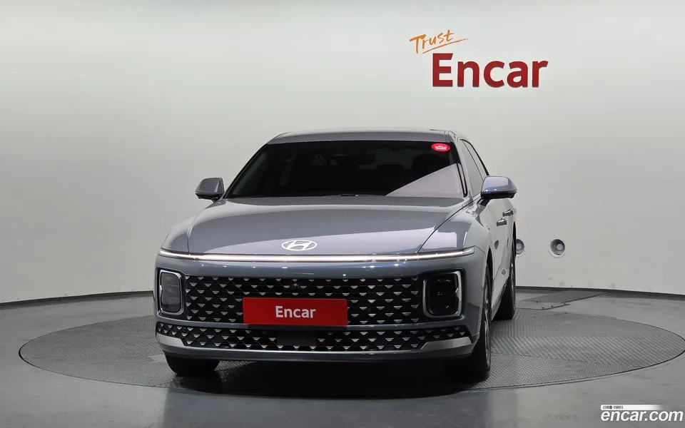 Hyundai Grandeur Hybrid 2023 — thumbnail 3