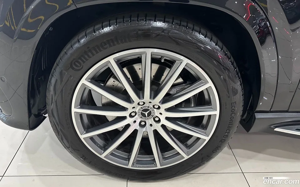 Mercedes-Benz GLS-Class GLS450 4MATIC 2025 — thumbnail 2