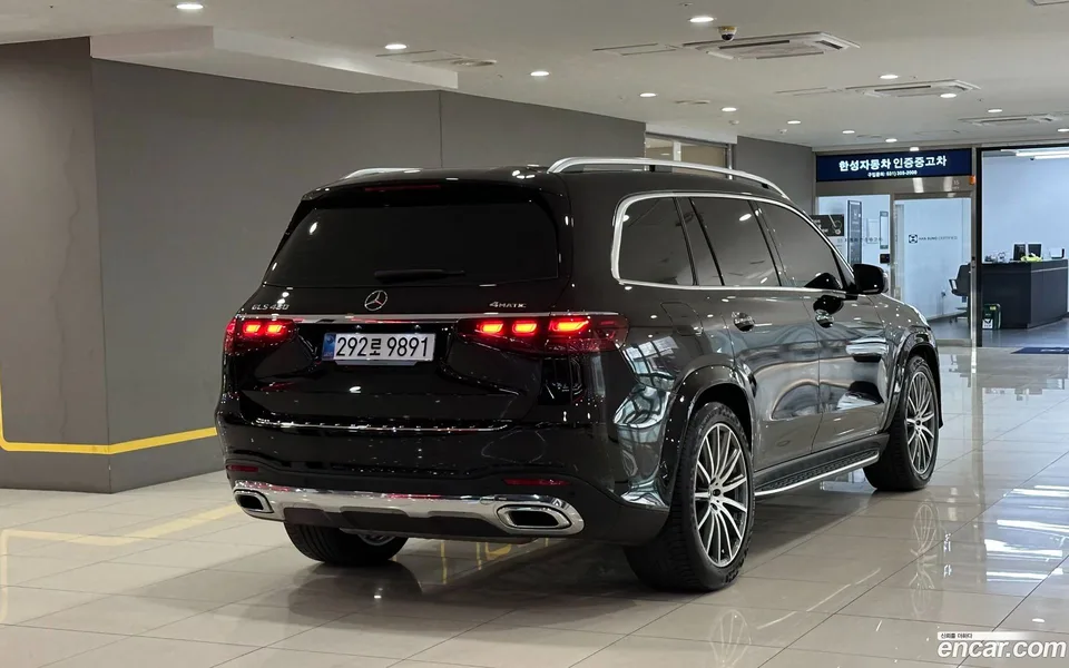 Mercedes-Benz GLS-Class GLS450 4MATIC 2025 — thumbnail 4