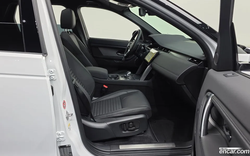 Land Rover Discovery Sport P250 2026 — миниатюра 3