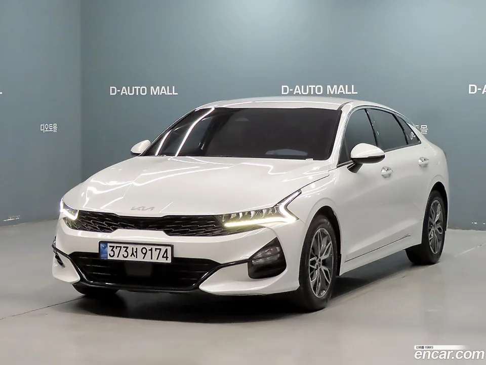 Kia K5 2.0 2022 — фото 1, купить с доставкой в Москву