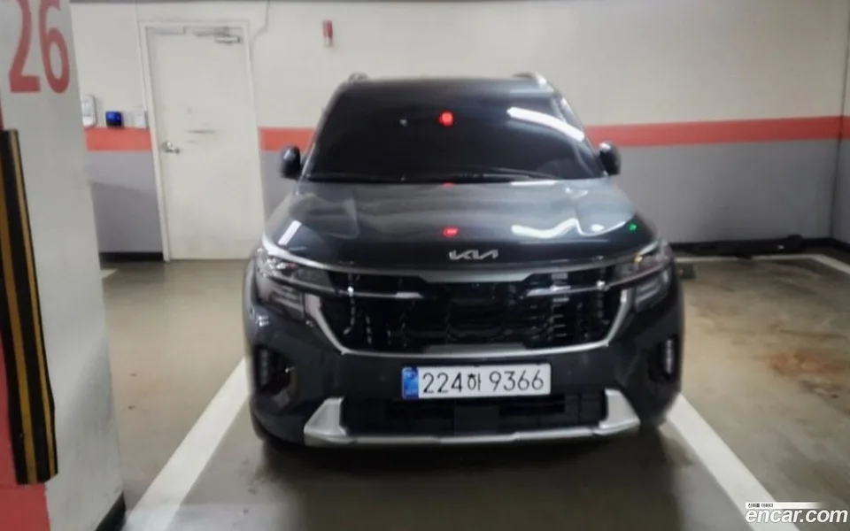 Kia Seltos 1.6 2WD 2025 — photo 1, buy with delivery to Moscow
