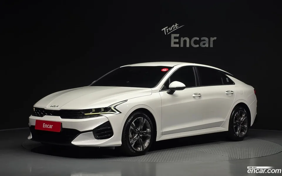Kia K5 2.0 2022 — photo 1, buy with delivery to Moscow