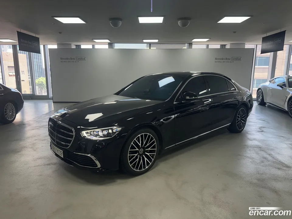 Mercedes-Benz S-Class S580L 4MATIC 2023 — photo 1, buy with delivery to Moscow