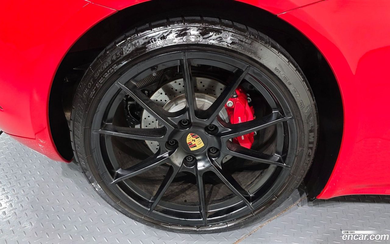 Porsche 718 Cayman 2024 — 5