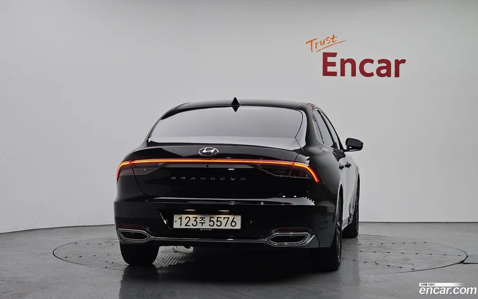 Hyundai Grandeur IG 3.0 LPi () 2022 — thumbnail 4