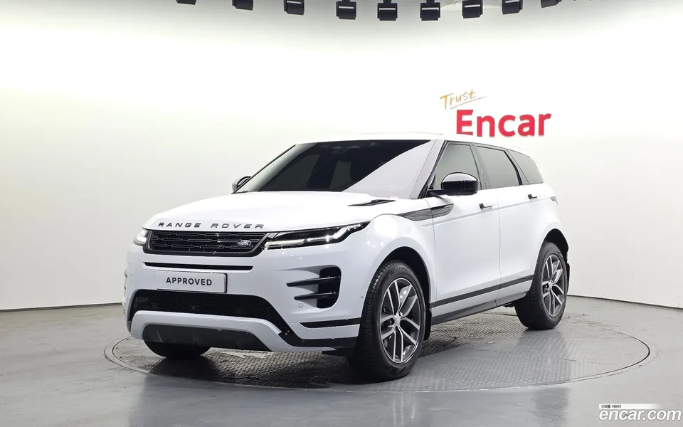 Land Rover Range Rover Evoque P250 SE 2026 — photo 1, buy with delivery to Moscow