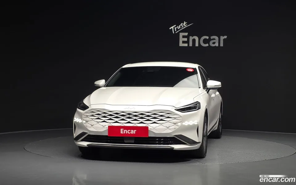 Kia K8 Hybrid 2023 — thumbnail 3