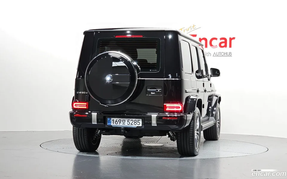 Mercedes-Benz G-Class G450d 2025 — thumbnail 4