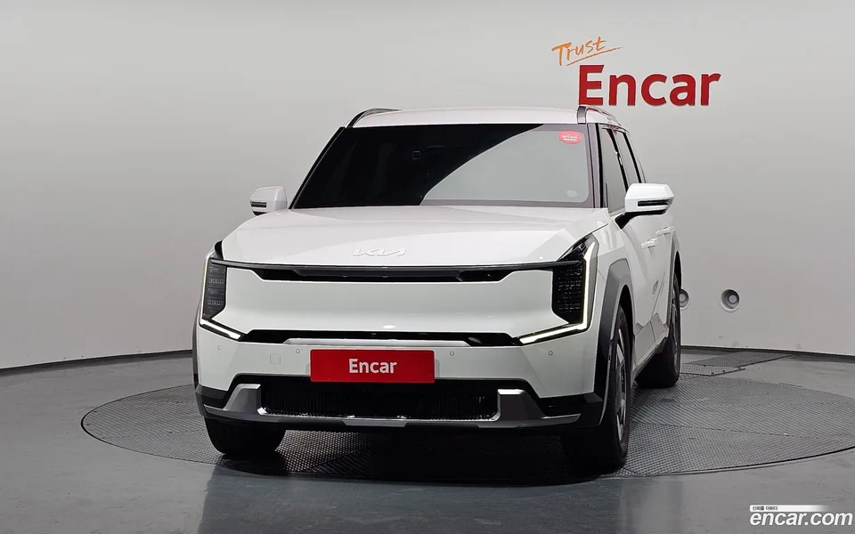 Kia EV9 2WD 2023 — thumbnail 3