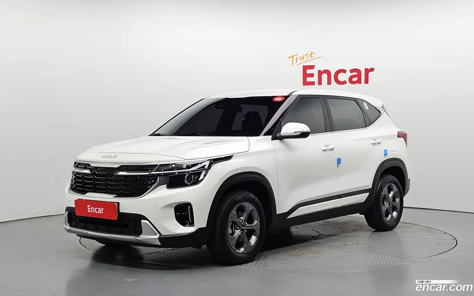 Kia Seltos 2.0 2WD 2024 — photo 1, buy with delivery to Moscow