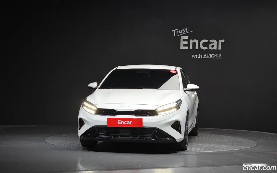 Kia K3 1.6 2024 — thumbnail 3