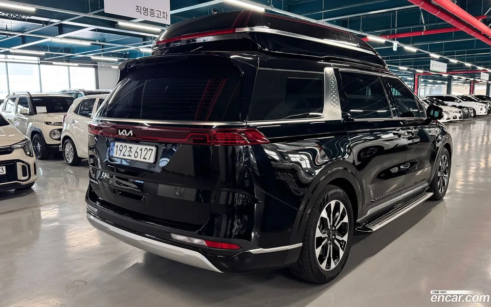 Kia Carnival 9 2022 — thumbnail 3