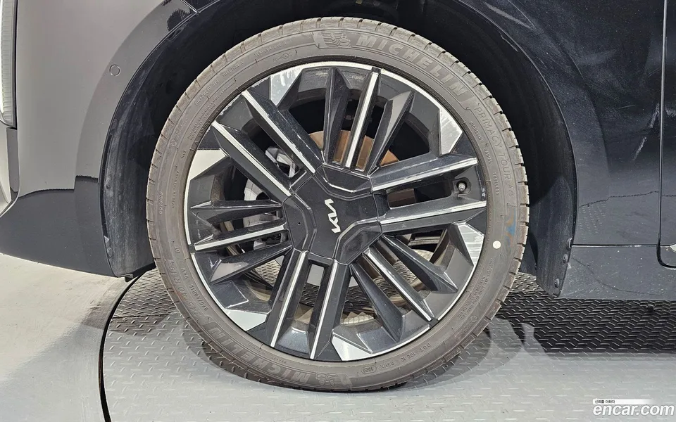 Kia K8 Hybrid 2025 — thumbnail 2