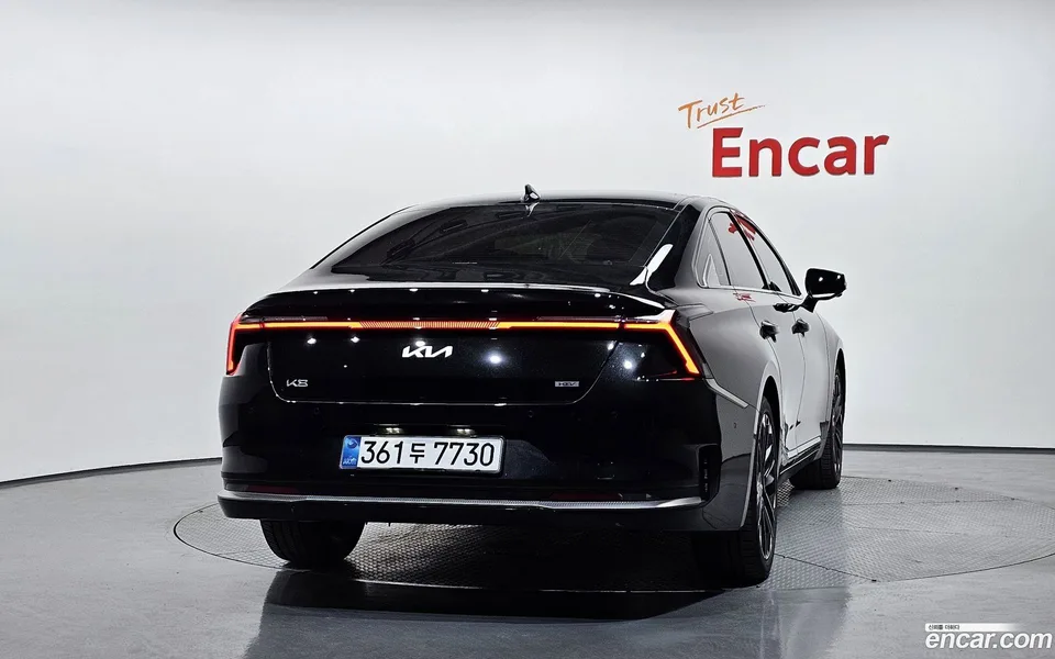 Kia K8 Hybrid 2025 — thumbnail 4