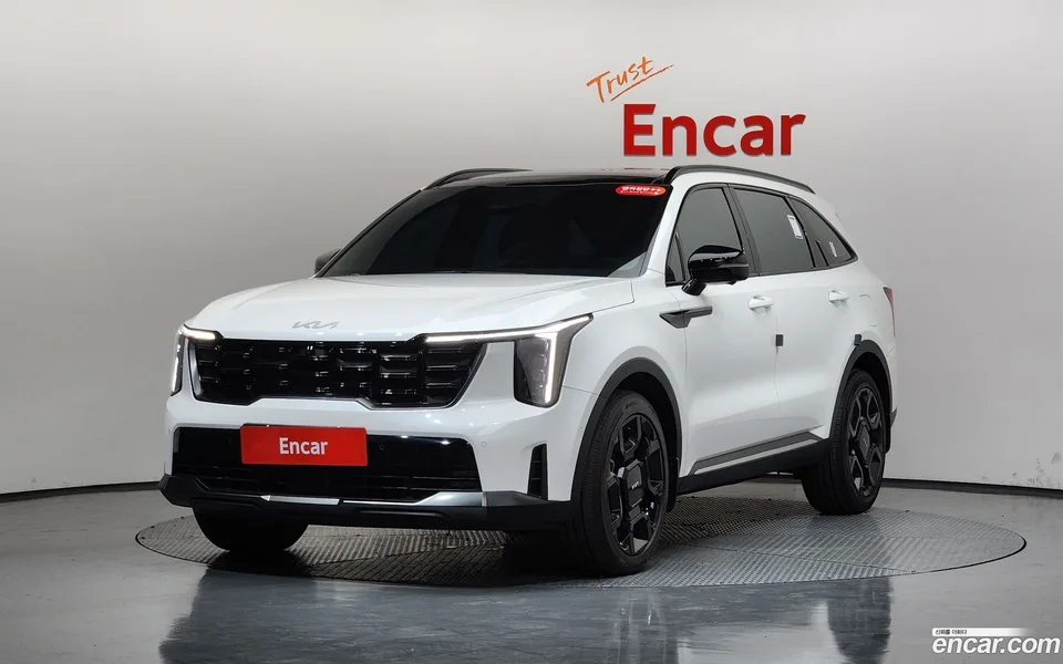 Kia Sorento 2.5T 2WD 2023 — photo 1, buy with delivery to Moscow