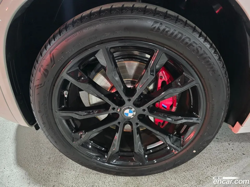 BMW X4 xDrive20i M 2025 — thumbnail 2