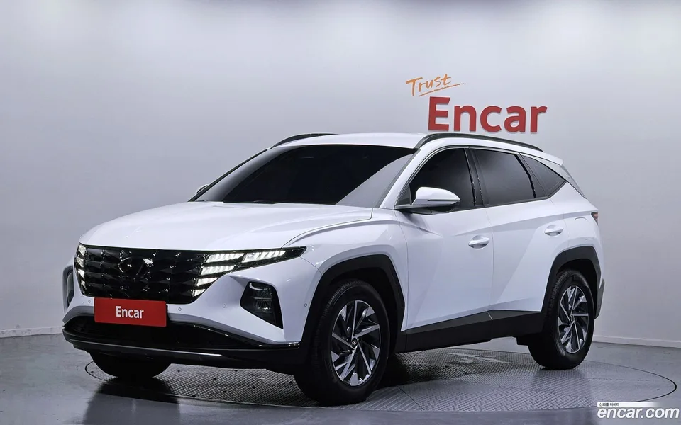 Hyundai Tucson Hybrid 2WD 2023 — photo 1, buy with delivery to Moscow