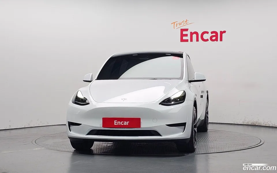 Tesla Model Y RWD 2023 — thumbnail 3