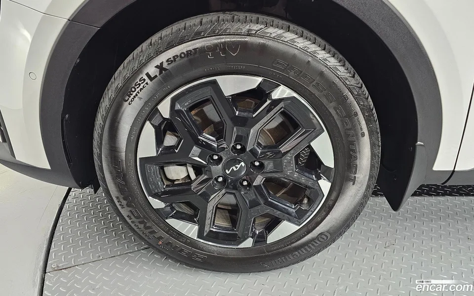 Kia Sorento 2.5T 2WD 2023 — thumbnail 5