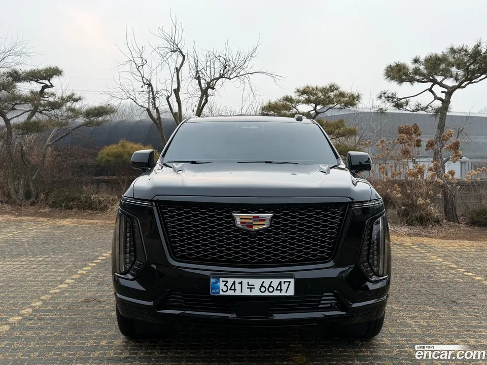 Cadillac Escalade 6.2 ESV 2025 — thumbnail 3