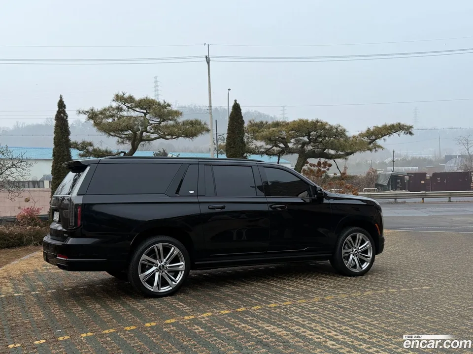 Cadillac Escalade 6.2 ESV 2025 — thumbnail 4