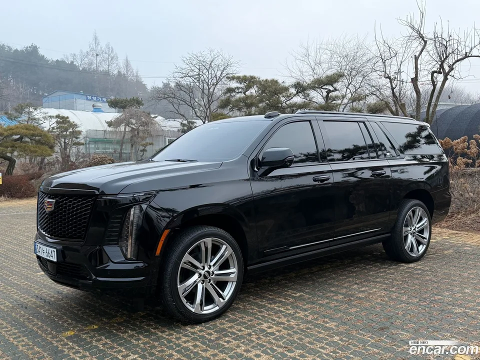 Cadillac Escalade 6.2 ESV 2025 — photo 1, buy with delivery to Moscow