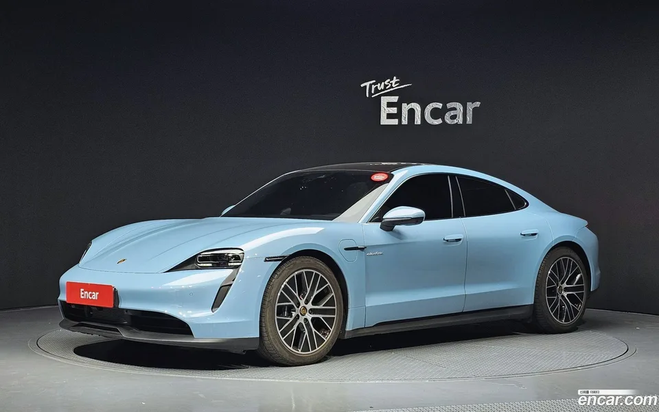 Porsche Taycan 2023 — photo 1, buy with delivery to Moscow