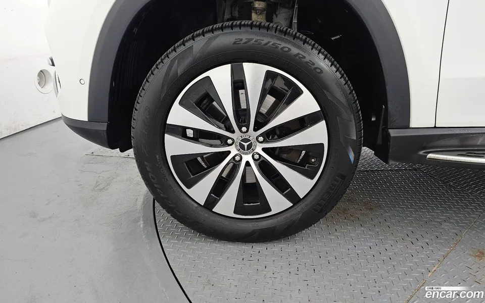 Mercedes-Benz GLE-Class GLE300d 4MATIC 2023 — thumbnail 2