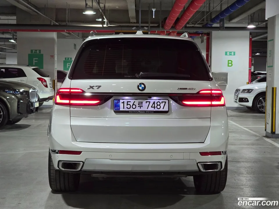 BMW X7 xDrive 40i 7 2026 — thumbnail 3
