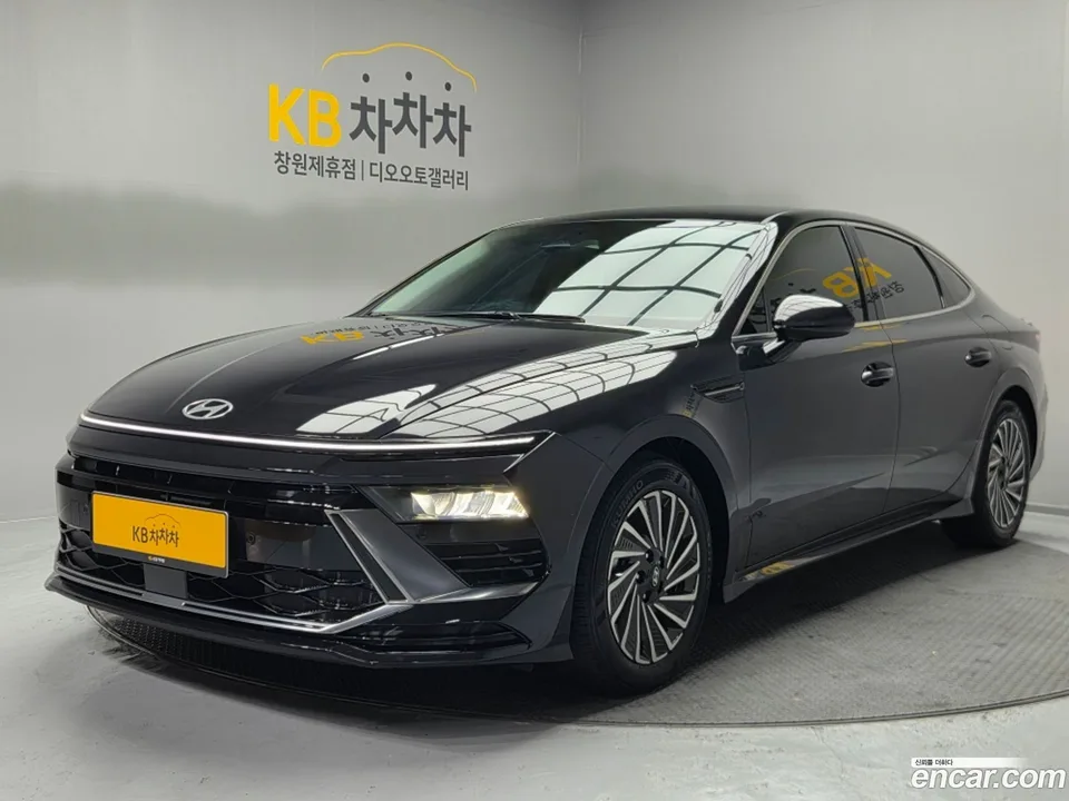 Hyundai Sonata The Edge Hybrid 2023 — thumbnail 3