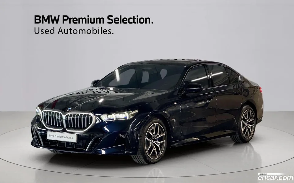 BMW 5 Series 520i M 2025 — photo 1, buy with delivery to Moscow