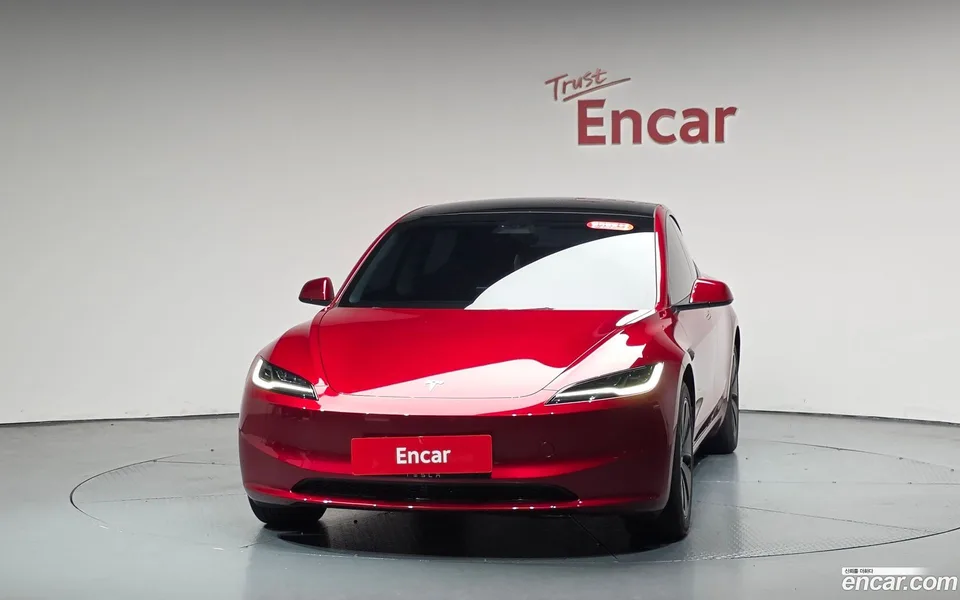 Tesla Model 3 AWD 2024 — thumbnail 3