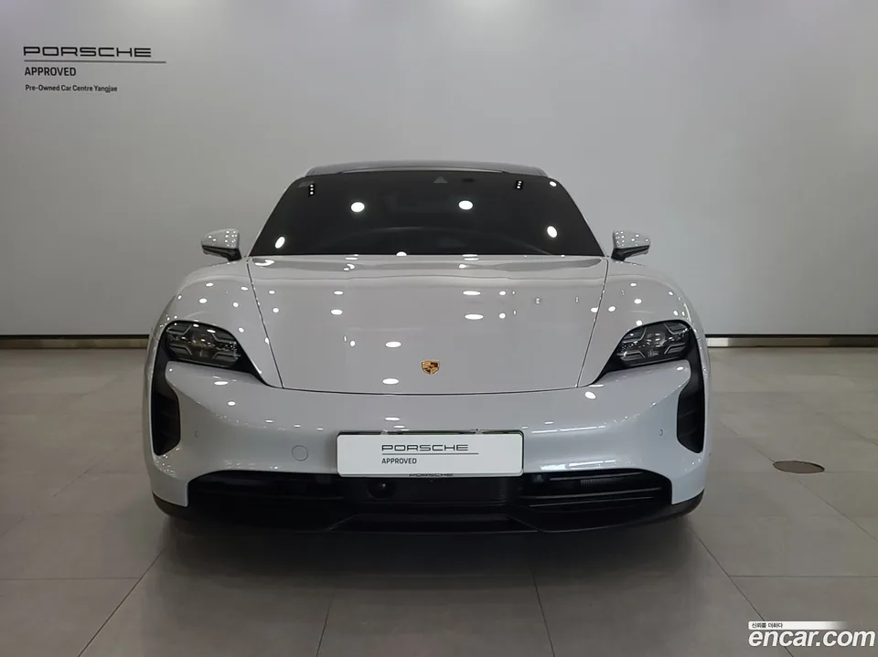 Porsche Taycan GTS 2024 — thumbnail 3