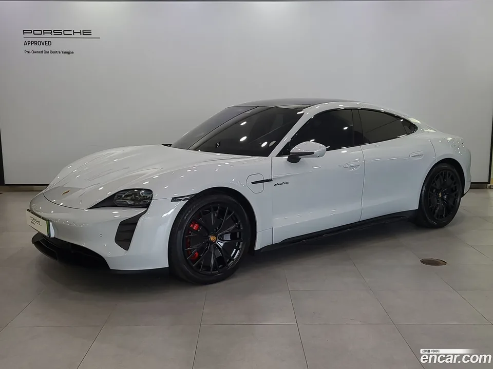 Porsche Taycan GTS 2024 — photo 1, buy with delivery to Moscow