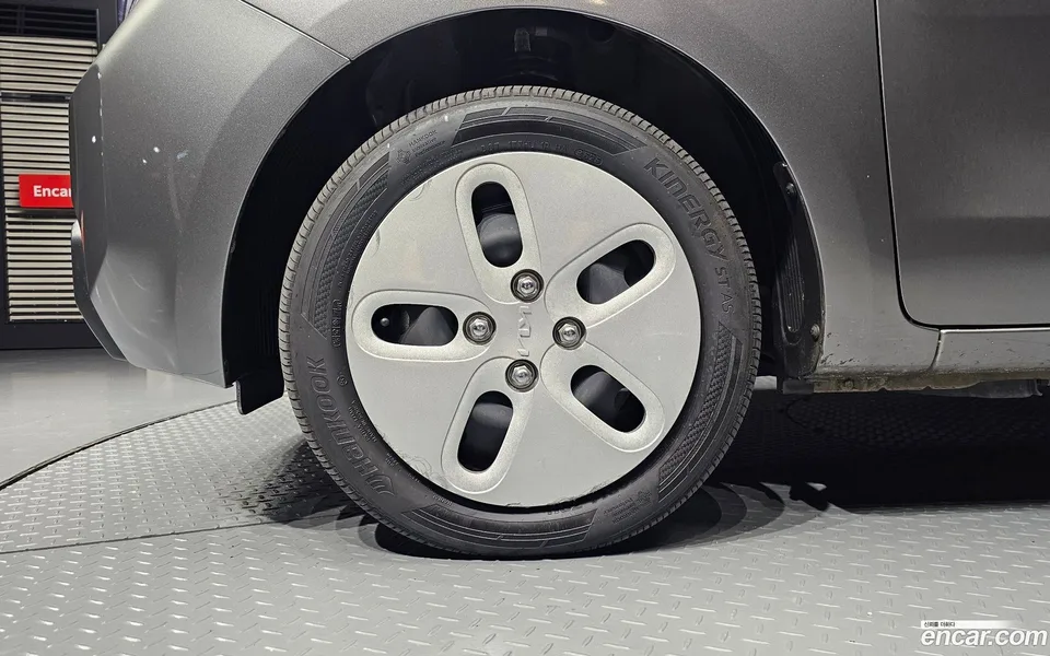 Kia Ray EV 2023 — thumbnail 5