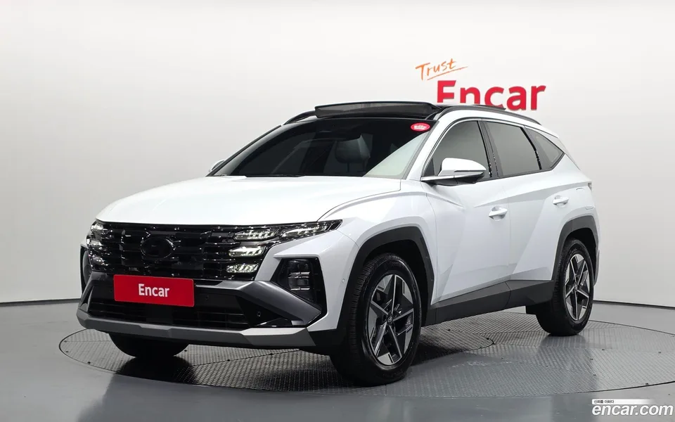 Hyundai Tucson Hybrid NX4 HEV 1.6 2WD 2025 — photo 1, buy with delivery to Moscow